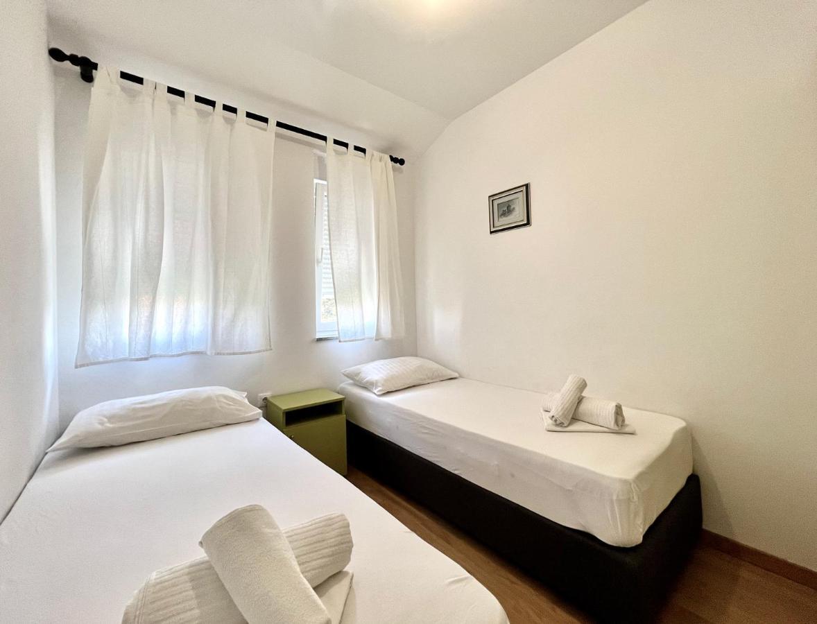 B88 Apartments - Vila Palma Светі Филип-і-Яков Екстер'єр фото