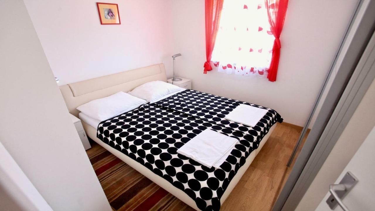 B88 Apartments - Vila Palma Светі Филип-і-Яков Екстер'єр фото